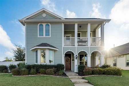 1416 Downing Drive Aubrey, TX 76227