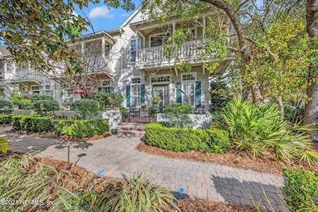 1557 Geddes LN Fernandina Beach, FL 32034