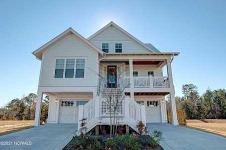 8124 Grand Harbour Court Wilmington, NC 28411