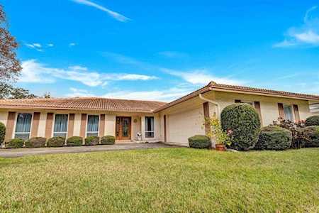 2880 Wildwood Dr Clearwater, FL 33761