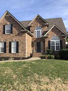 3003 Bonaventure Ct Murfreesboro, TN 37127