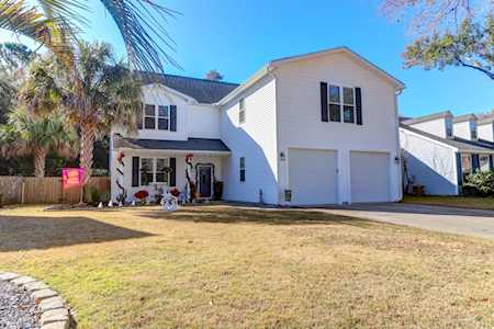 1890 Falling Creek Circle Mount Pleasant, SC 29464