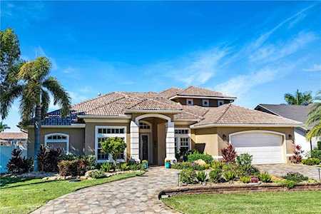 2728 SE 22nd Ave Cape Coral, FL 33904