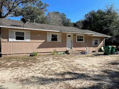 1567 Cedar Street Street Niceville, FL 32578