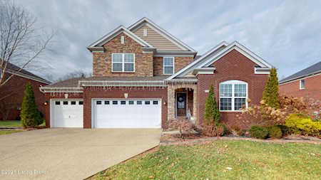 1115 Crossings Cove Ct Louisville, KY 40245