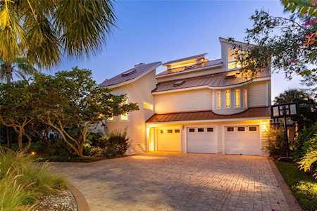 198 Sands Point Dr Tierra Verde, FL 33715