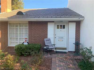 670 Tam O Shanter Las Vegas, NV 89109