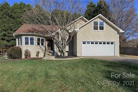 4077 Lake Shore Rd S Denver, NC 28037