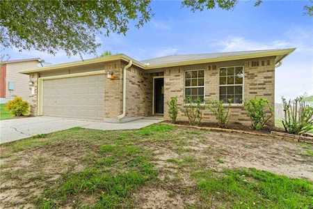 353 Lake Washington DR Kyle, TX 78640