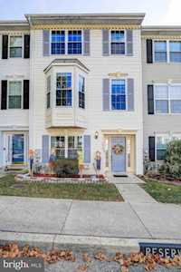 7913 Beach Plum Ln Severn, MD 21144