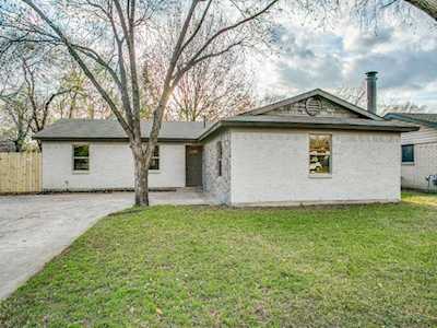 536 Thompson Drive Saginaw, TX 76179