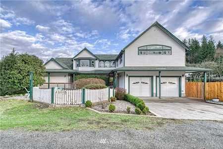2797 Erlands Point Rd NW Bremerton, WA 98312