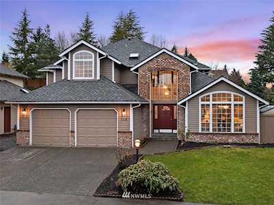 708 SW 328th St Federal Way, WA 98023