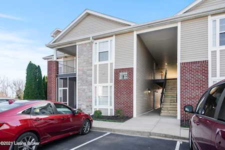 10205 Deer Vista Dr #103 Louisville, KY 40291