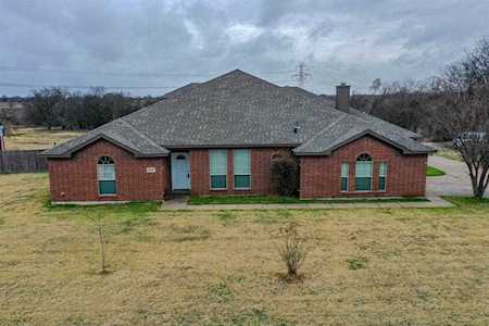 10424 Brangus Drive Crowley, TX 76036