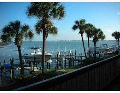128 Marina Del Rey Ct Clearwater Beach, FL 33767