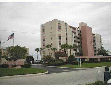 300 Woodette Dr #105 Dunedin, FL 34698