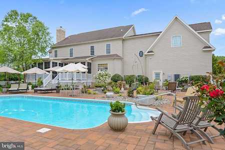 11402 Newport Bay Dr Berlin, MD 21811
