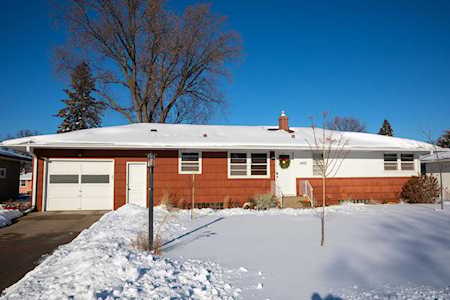 1457 Brenner Avenue Roseville, MN 55113