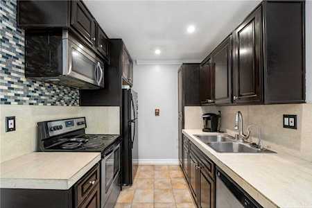 1000 W Macarthur Blvd #28 Santa Ana, CA 92707