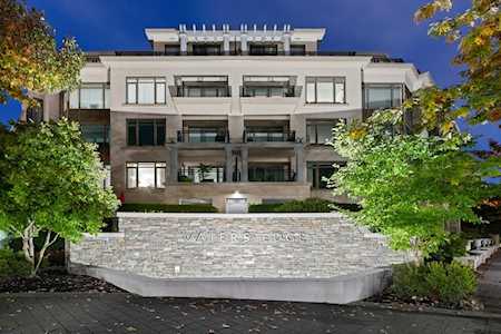 533 Waters Edge Crescent #200 West Vancouver, BC V7T 0A2