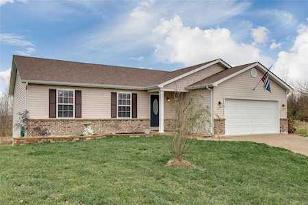 200 Hunters Chase St Winfield, MO 63389