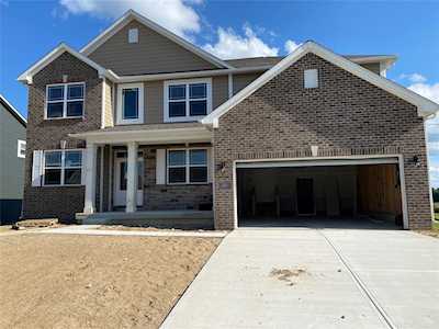 6881 Woodward Way Plainfield, IN 46168