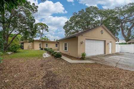 10755 Clara Ln St. Petersburg, FL 33708