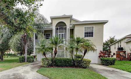 1002 Mizzen Ct Tarpon Springs, FL 34689