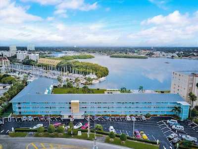 1819 Shore Dr S #217 South Pasadena, FL 33707