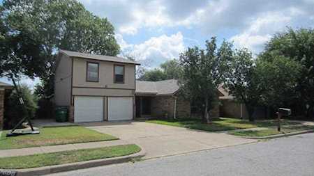 7604 Cedarhill Road Watauga, TX 76148