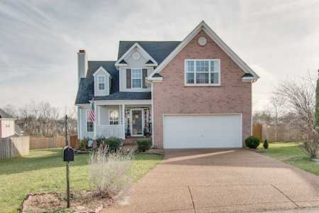 1803 Tellico Ct Thompsons Station, TN 37179