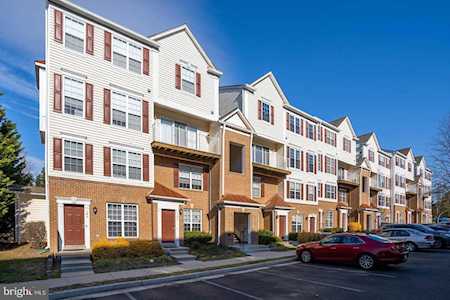 2484 Angeline Dr #301 Herndon, VA 20171