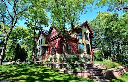 2277 Carter Avenue Saint Paul, MN 55108
