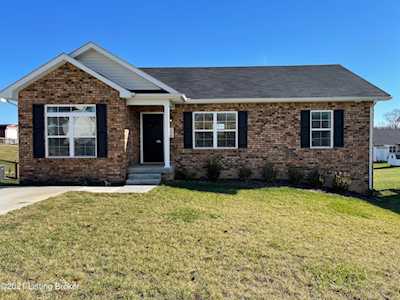 116 Persimmon Dr Taylorsville, KY 40071