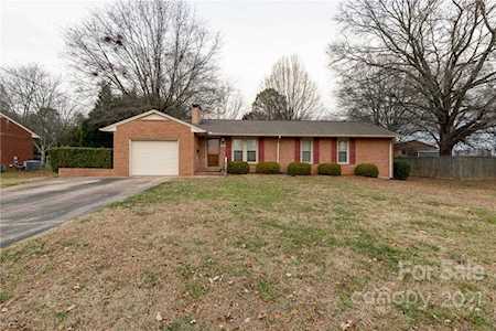 1004 Sherwood Ln Kings Mountain, NC 28086