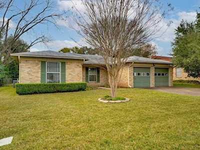 3205 Stardust DR Austin, TX 78757