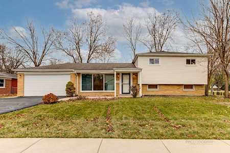 3800 Springdale Ave Glenview, IL 60025