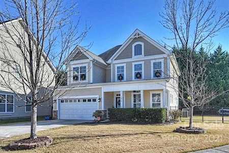 1014 Fleming Ln Matthews, NC 28104