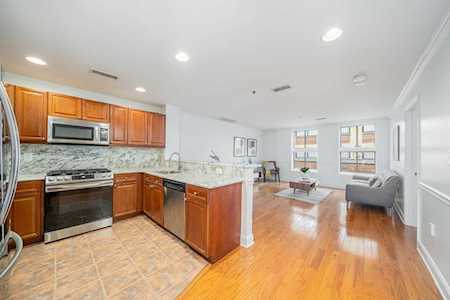 812 Grand St #313 Hoboken, NJ 07030