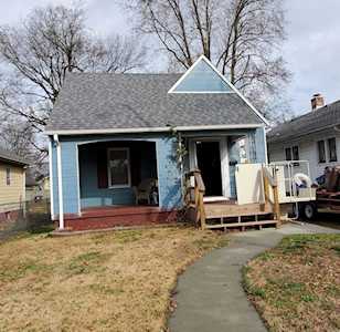 832 Taylor Avenue Evansville, IN 47713