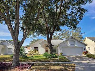 1477 Bay View St Tarpon Springs, FL 34689