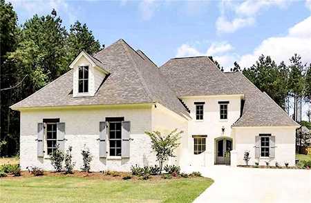 365 Stone Cliff Ln Lake Wylie, SC 29710