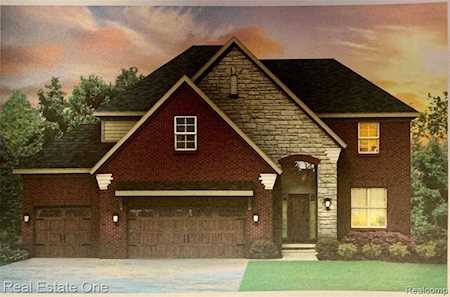 26645 Creek View Chesterfield, MI 48051