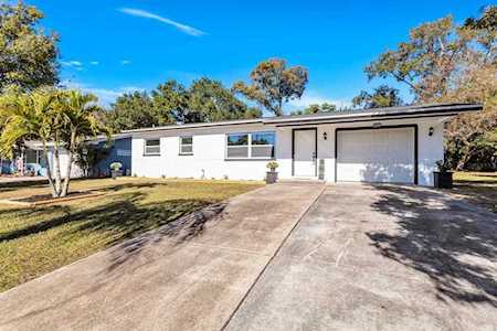 1574 Lotus PATH Clearwater, FL 33756