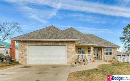1406 Cedar St Carter Lake, IA 515101428