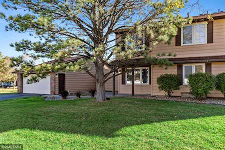 2475 Wimbledon Drive Woodbury, MN 55125