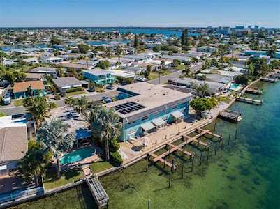 11440 1st St E #5 Treasure Island, FL 33706