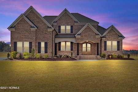 1297 Autumn Lakes Drive Grimesland, NC 27837