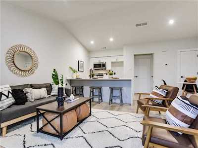 1204 Hollow Creek DR #4 Austin, TX 78704